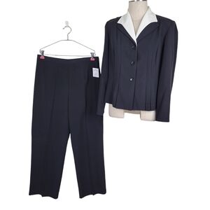 Danny and Nicole Pant Suit Size 14P Wide Leg Pleated Black White Collar New